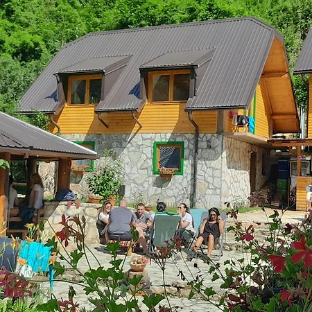 Отель Rafting Camp Encijan Фоча Экстерьер фото