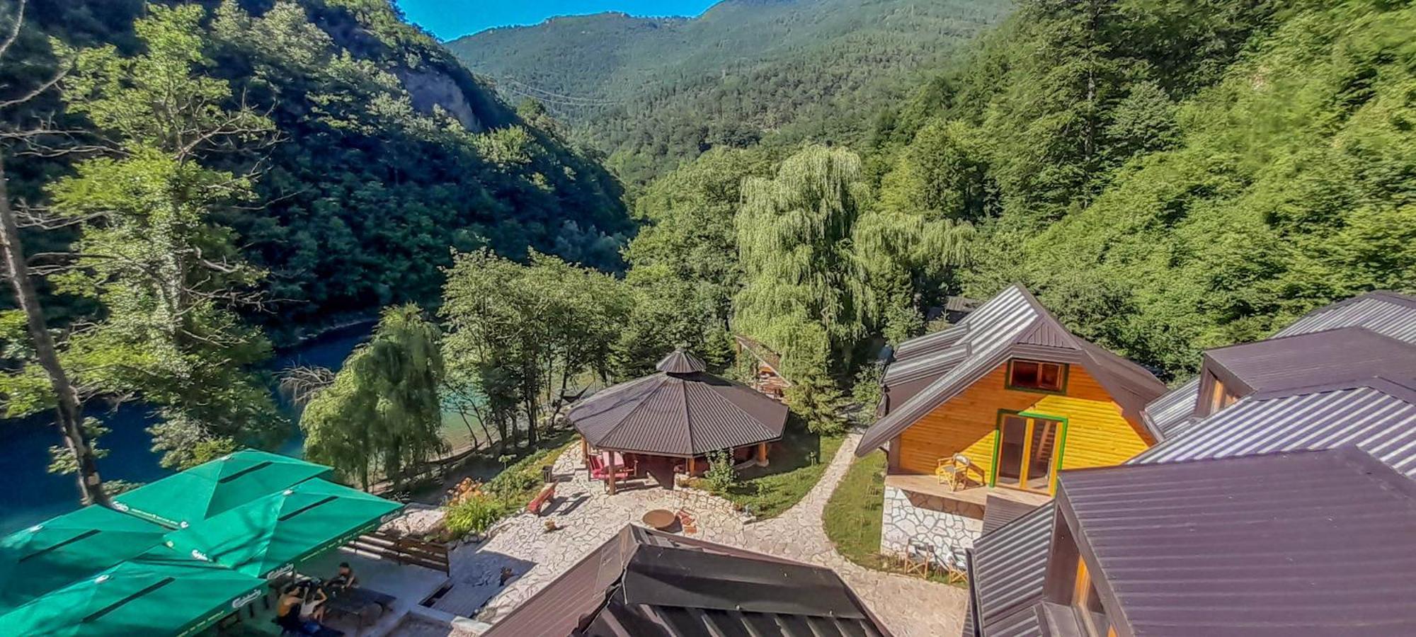 Отель Rafting Camp Encijan Фоча Экстерьер фото