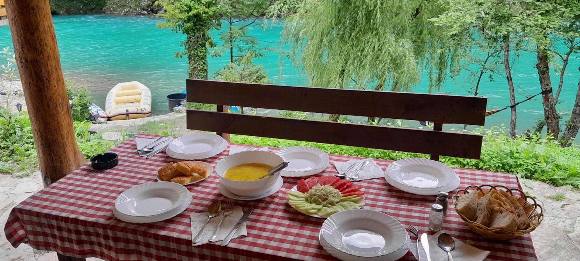 Отель Rafting Camp Encijan Фоча Экстерьер фото