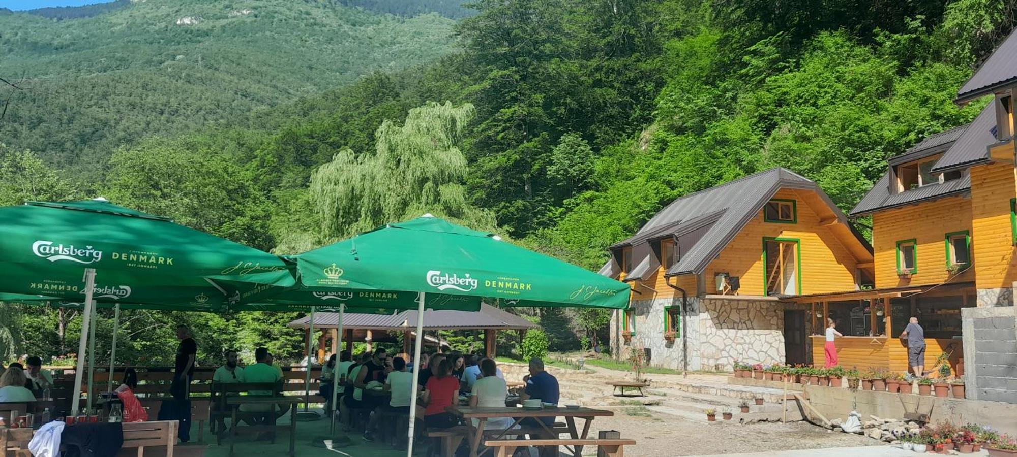 Отель Rafting Camp Encijan Фоча Экстерьер фото