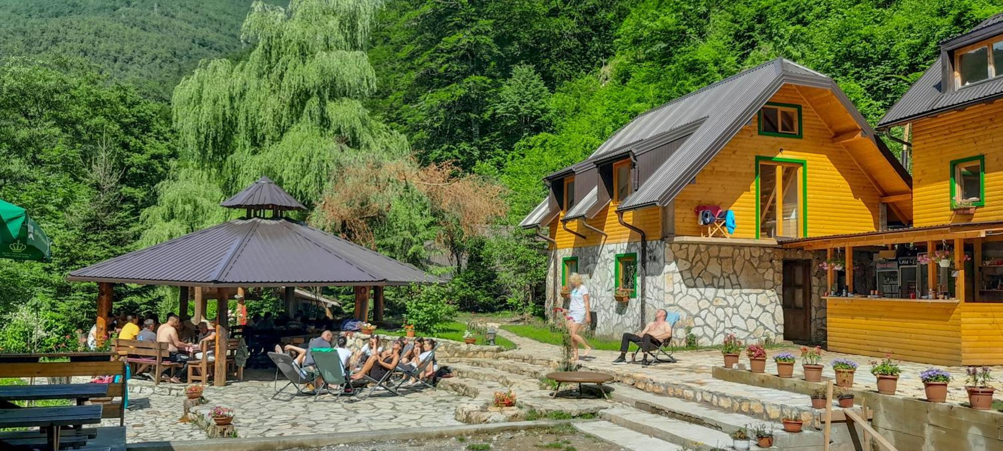 Отель Rafting Camp Encijan Фоча Экстерьер фото