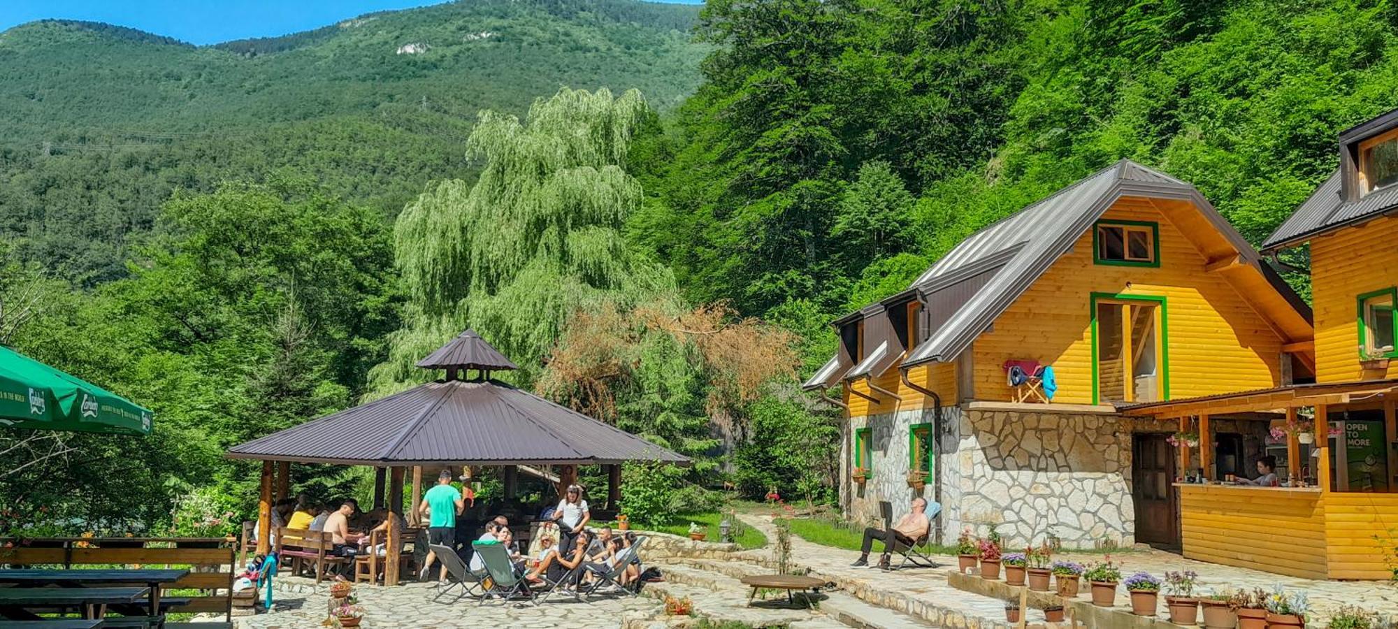 Отель Rafting Camp Encijan Фоча Номер фото